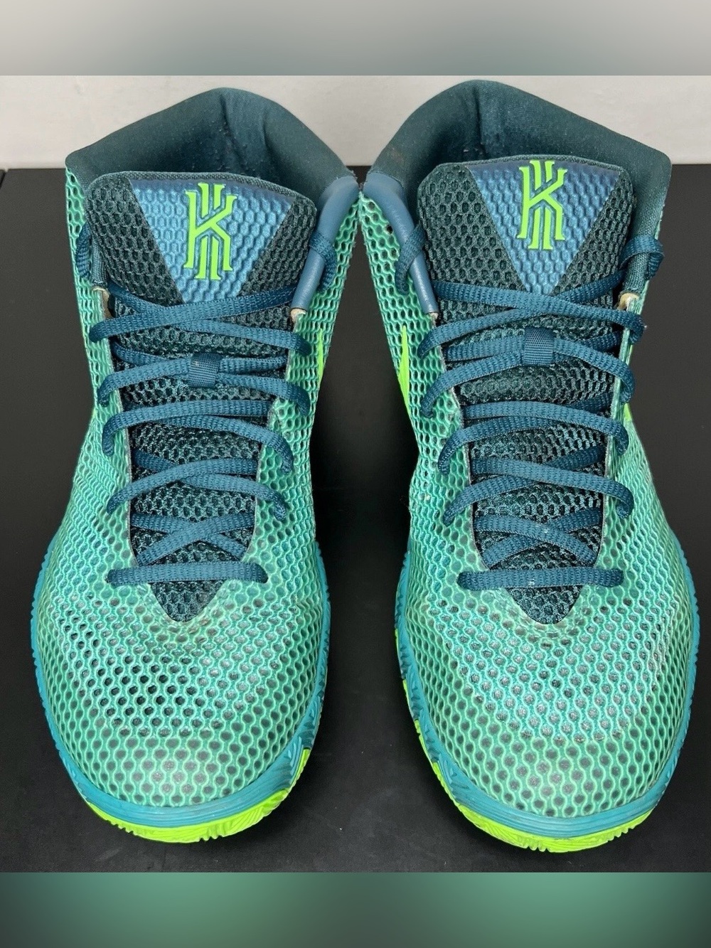Nike Kyrie Irving 1 Australia Men’s Basketball Sneakers In Great Shape!